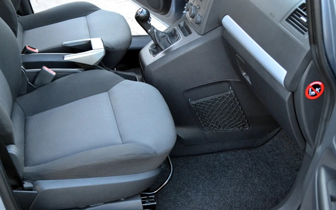 Opel Zafira cena 15890 przebieg: 197000, rok produkcji 2007 z Gostynin małe 742